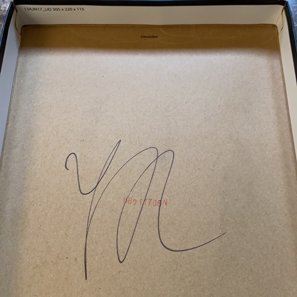 Air Jordan 1 Retro - Picture 4 of 16